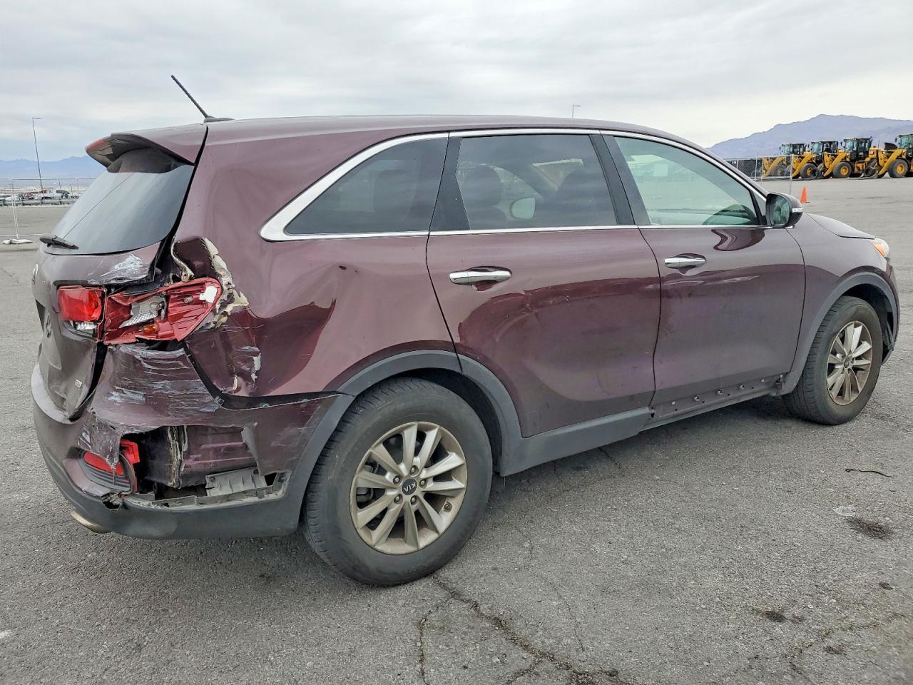 2019 Kia Sorento L - Image 3