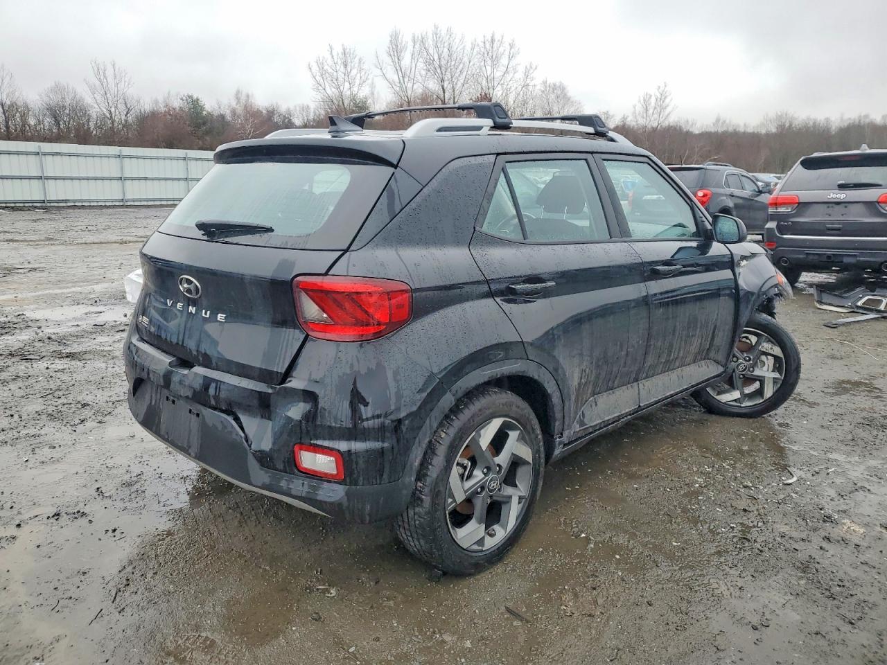 2022 Hyundai Venue Sel - Фото 3