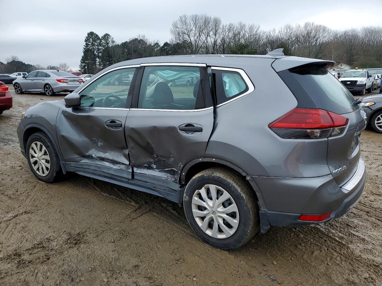 2018 Nissan Rogue S - Image 2