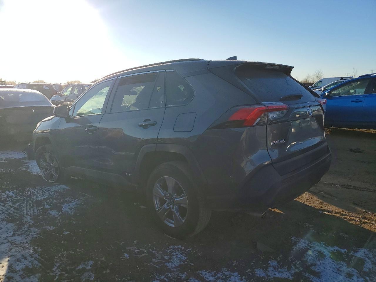 2024 Toyota Rav4 Hybrid Le - Фото 2