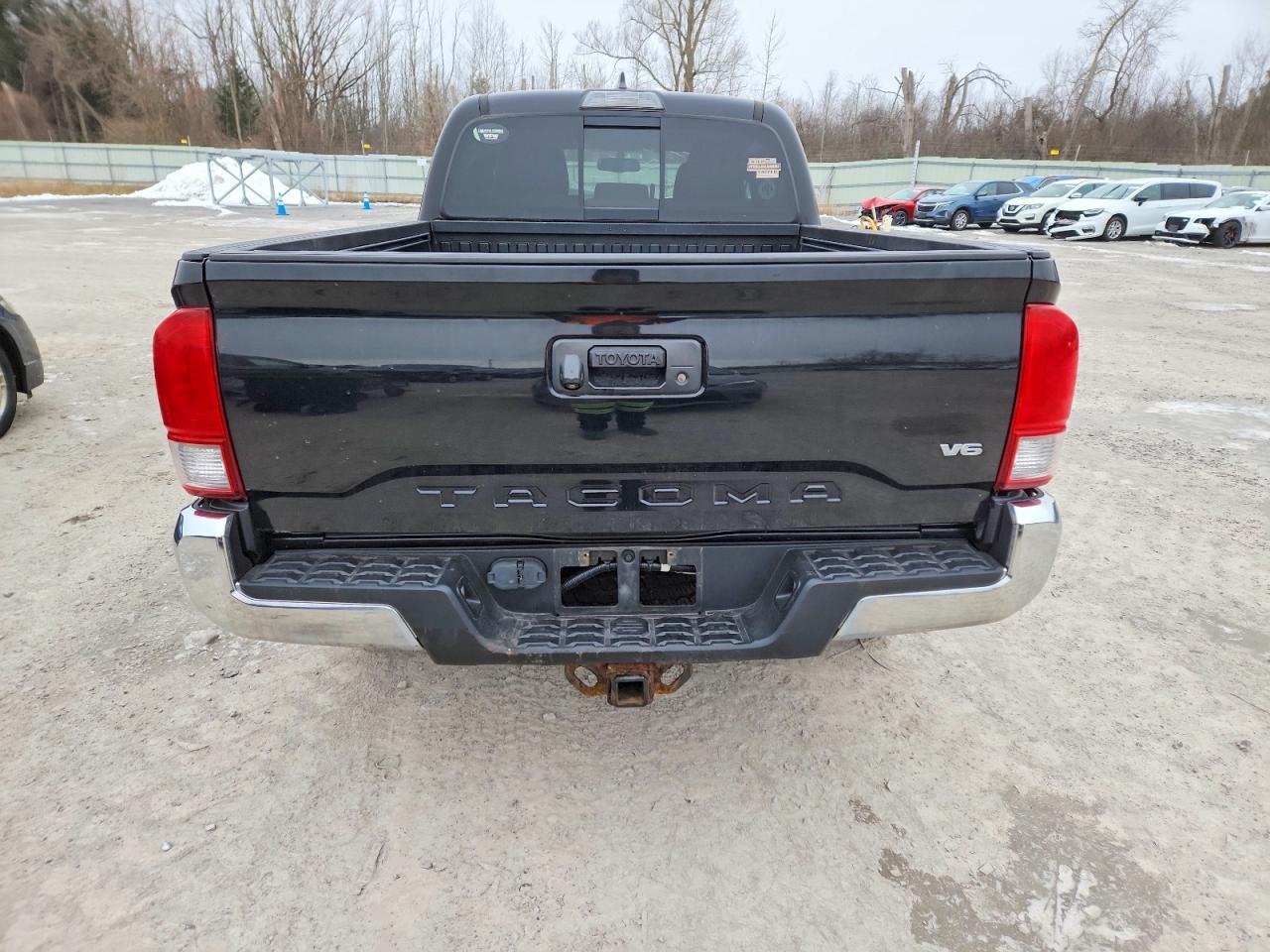 2017 Toyota Tacoma Double Cab - Фото 6