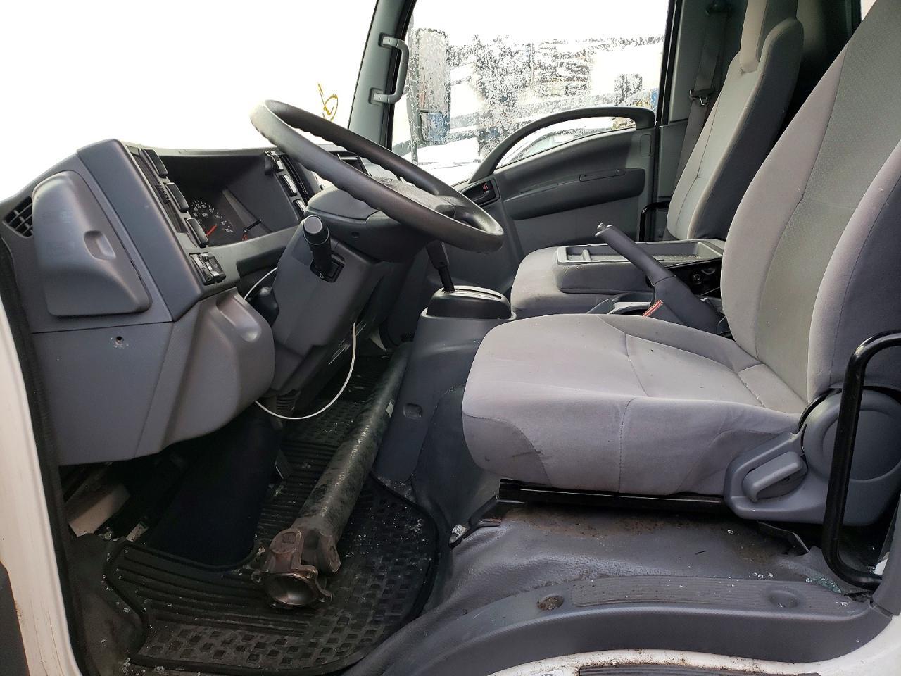 2016 Isuzu Npr Box Truck - Image 7