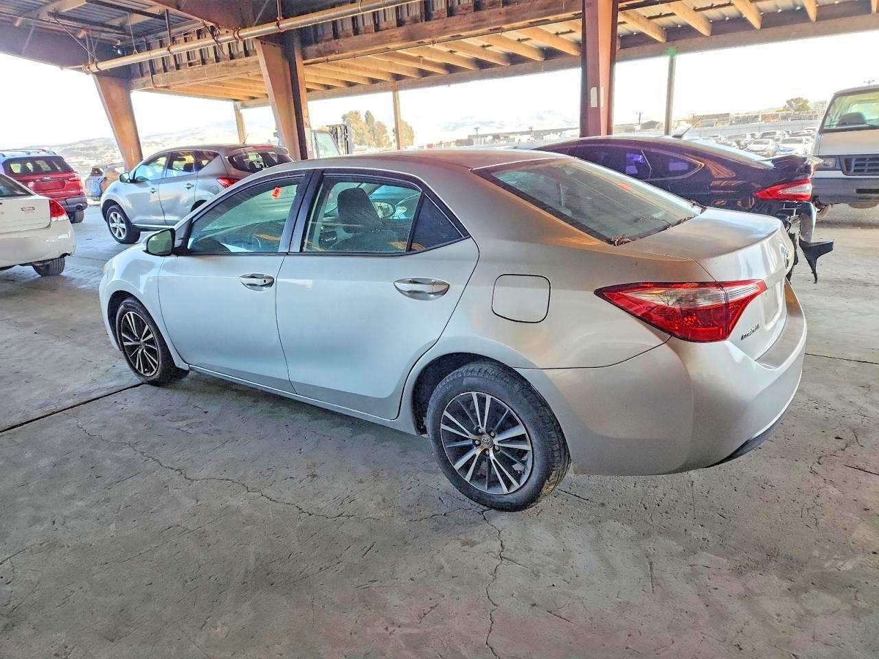 2016 Toyota Corolla Le Plus - Фото 2