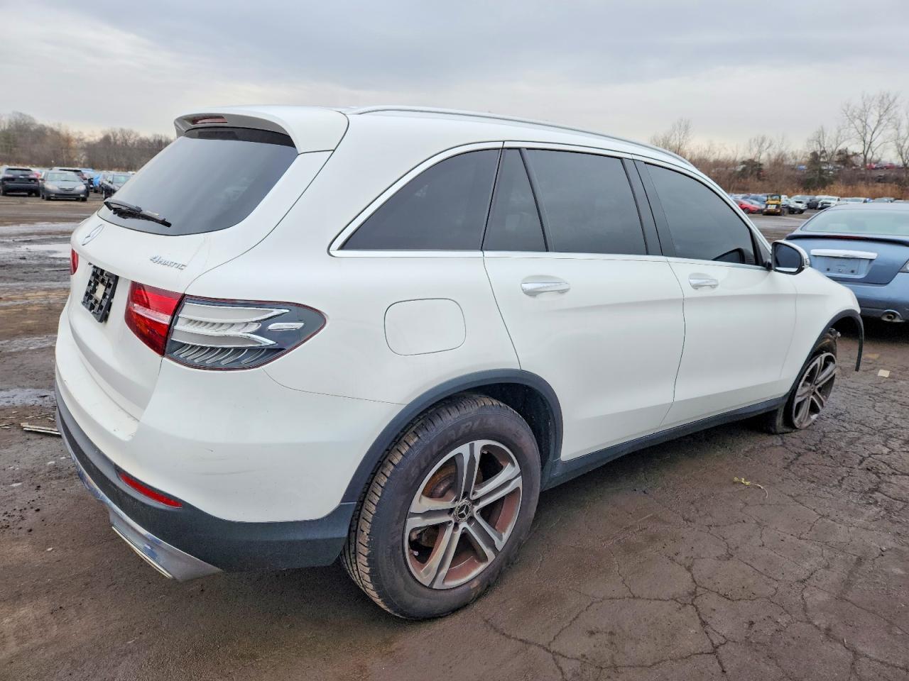 2018 Mercedes-Benz Glc 300 4Matic - Фото 3