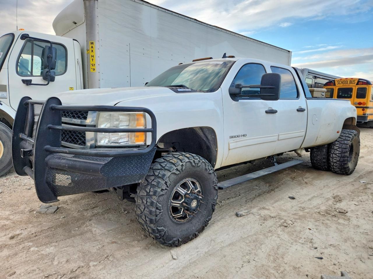 2012 Chevrolet Silverado K3500 Lt