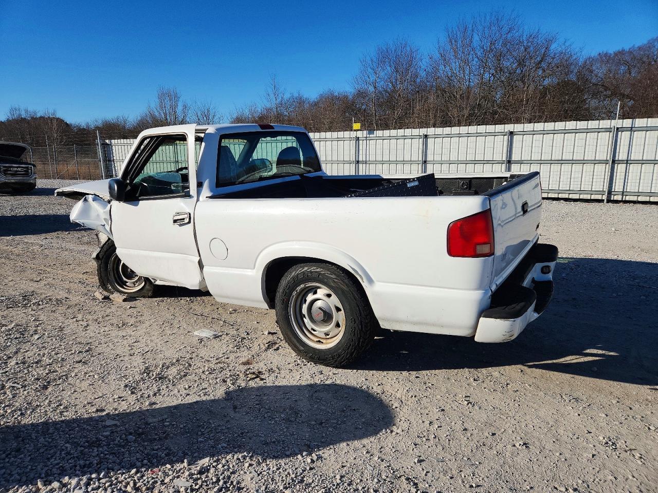 2003 GMC Sonoma - Фото 2