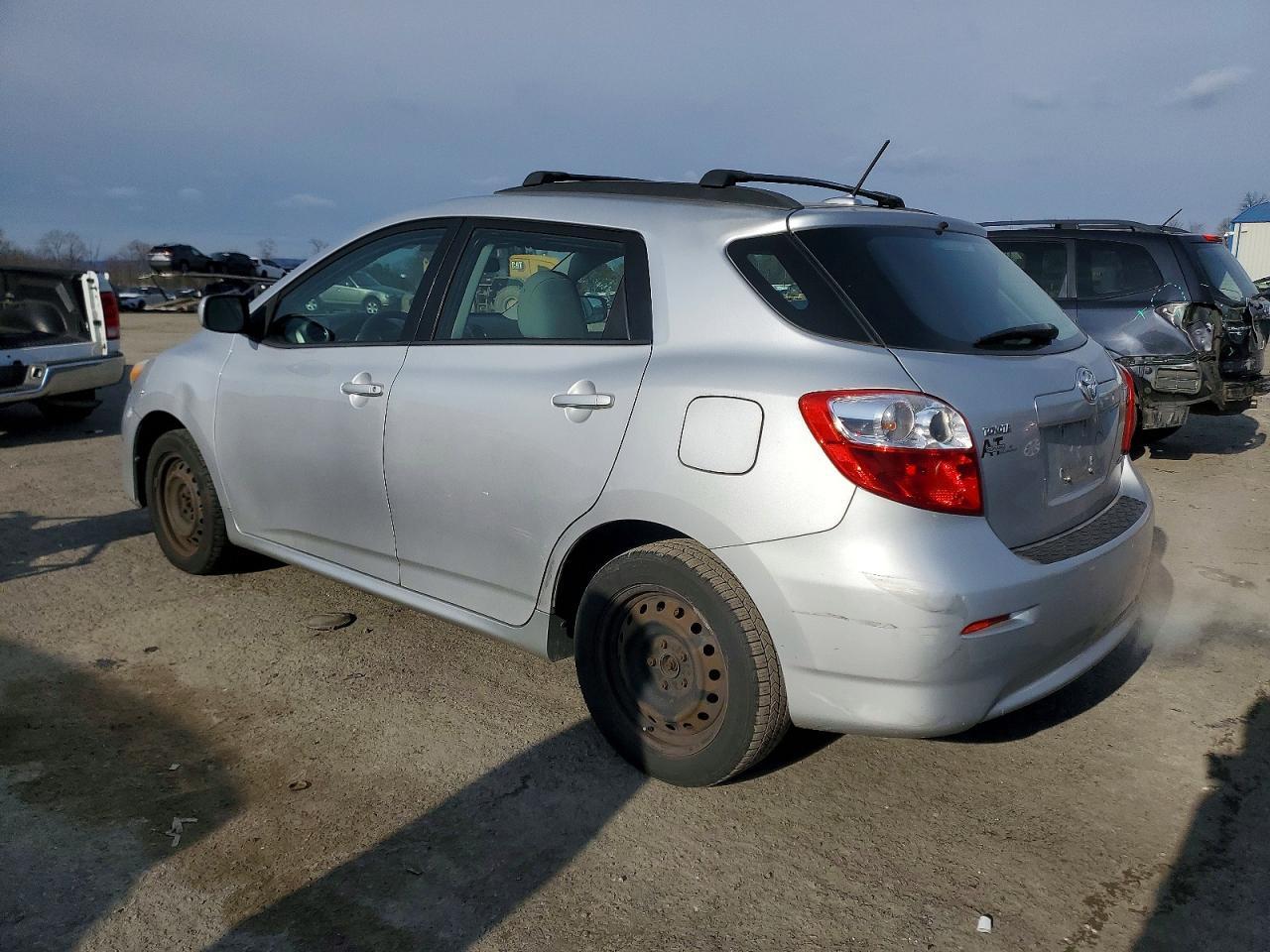 2009 Toyota Corolla Matrix S - Фото 2