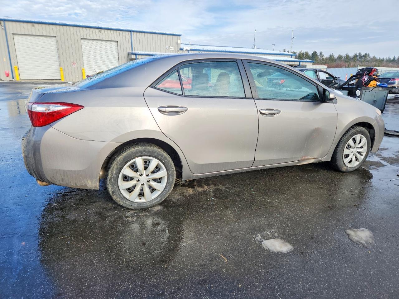 2014 Toyota Corolla Le - Фото 3