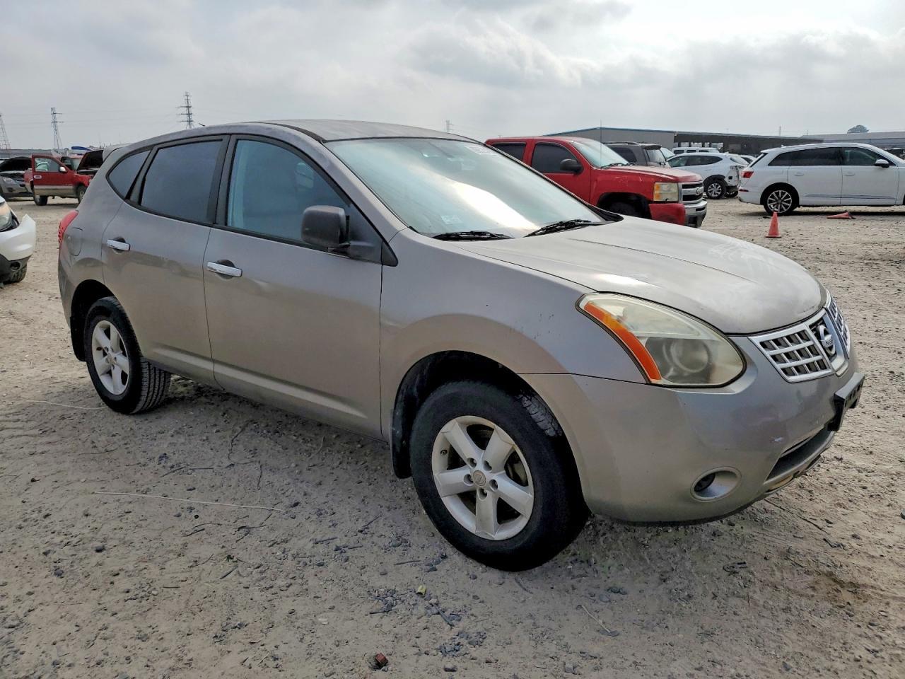 2010 Nissan Rogue S - Image 4