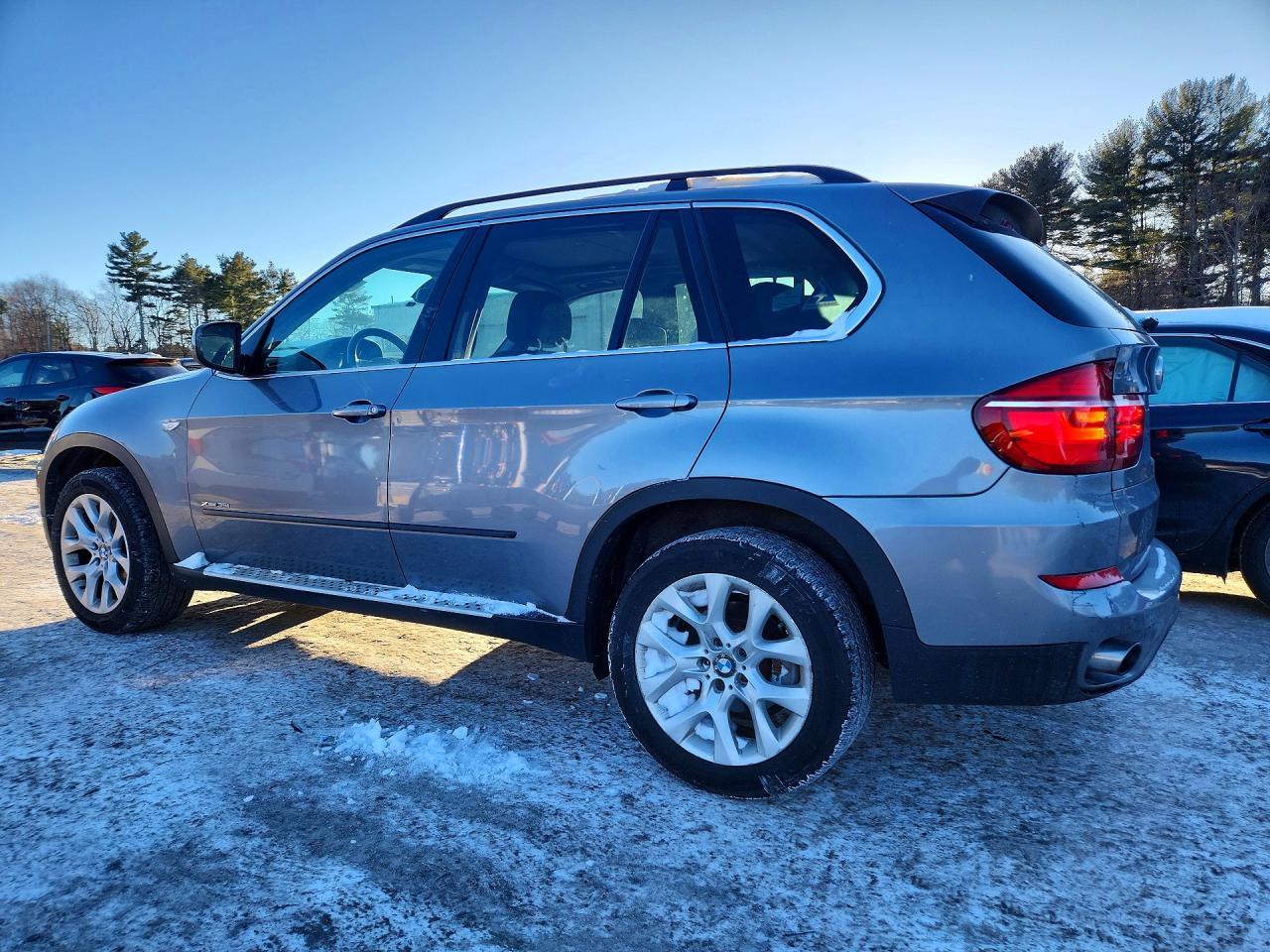2013 BMW X5 xDrive35I - Image 2