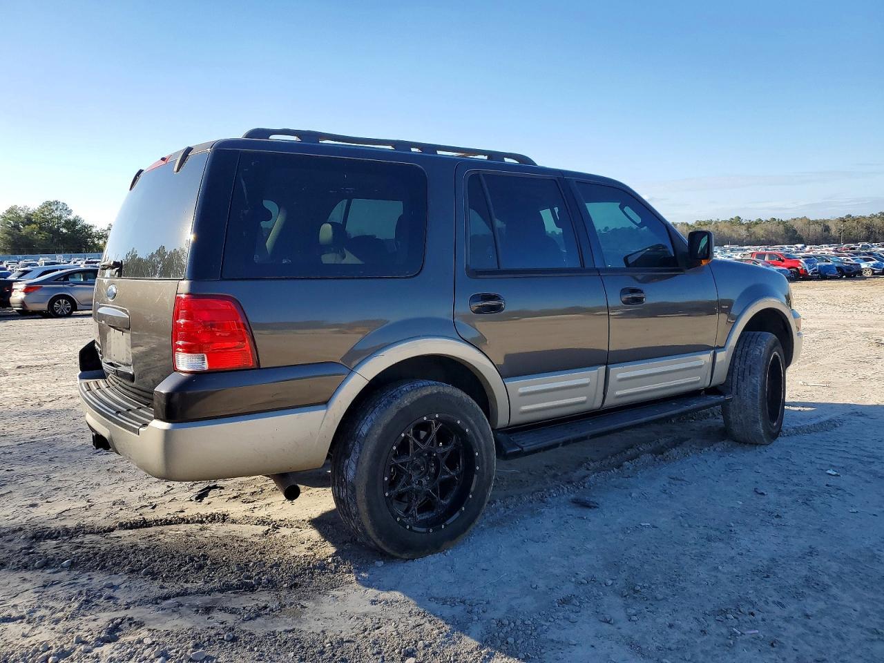 2005 Ford Expedition - Фото 3