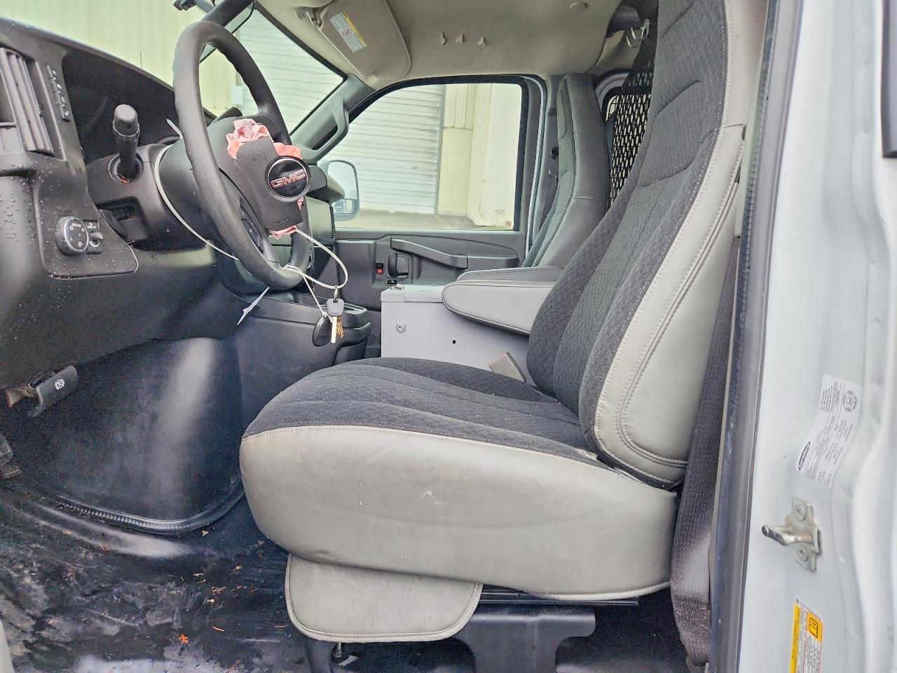 2021 GMC Savana 2500 Utility / Service Van - Фото 7