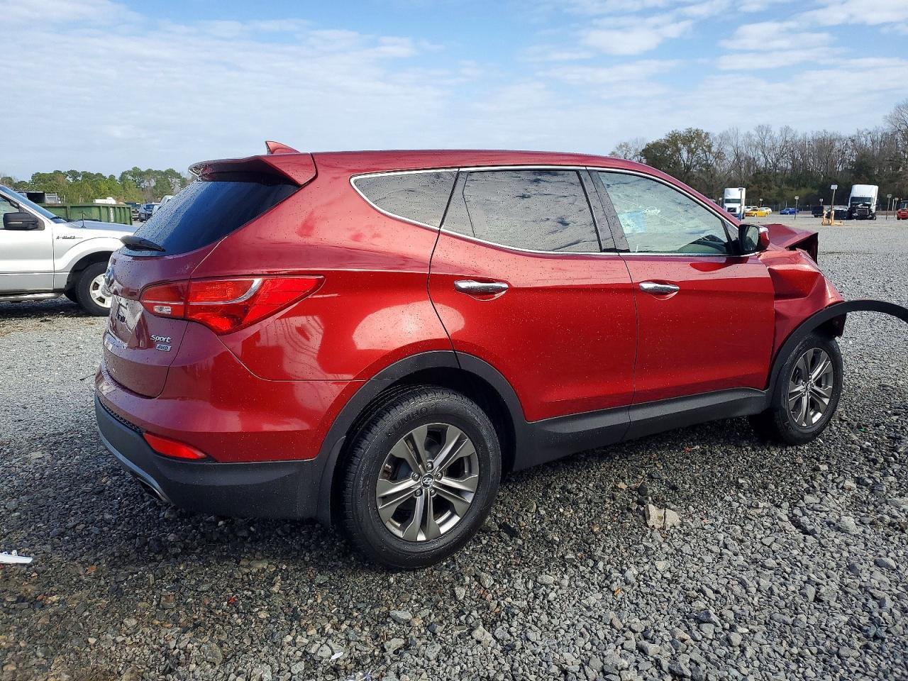 2013 Hyundai Santa Fe Sport 2.4L - Image 3