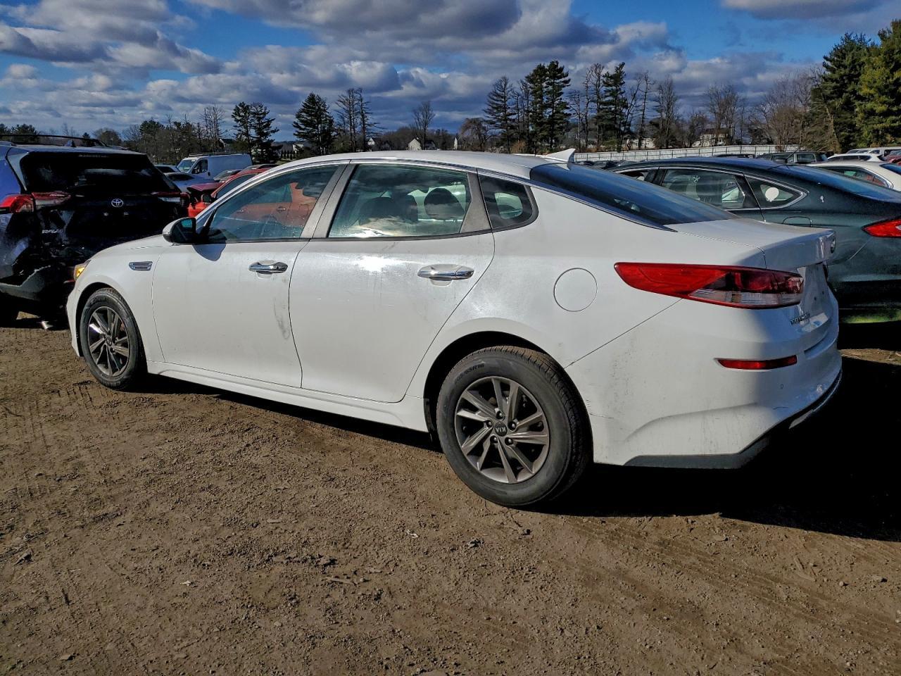 2019 Kia Optima Lx - Фото 2