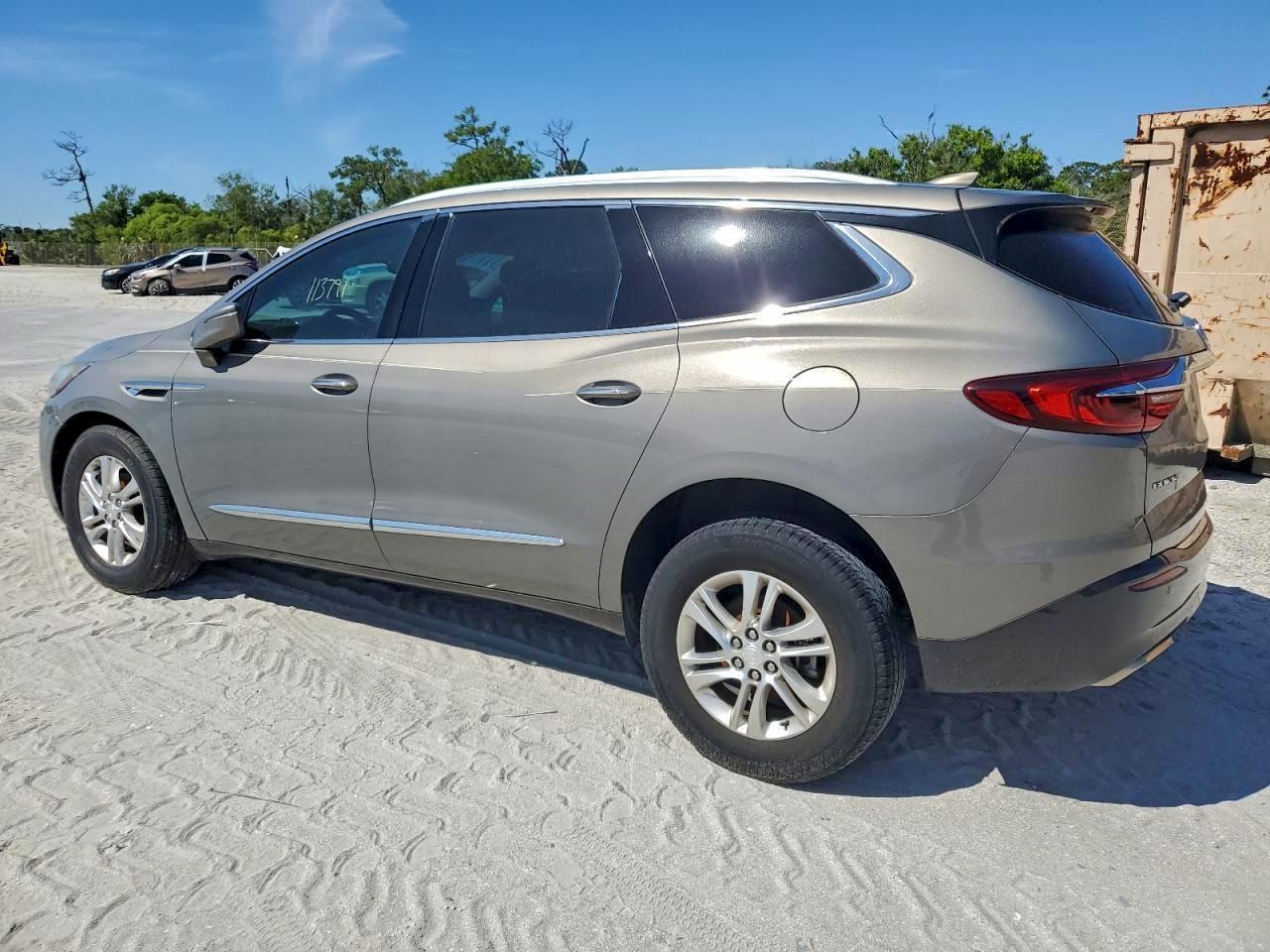 2018 Buick Enclave Essence - Фото 2