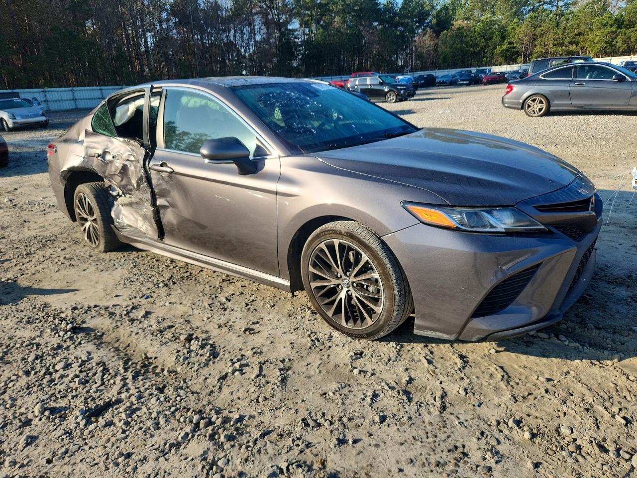 2019 Toyota Camry L - Фото 4