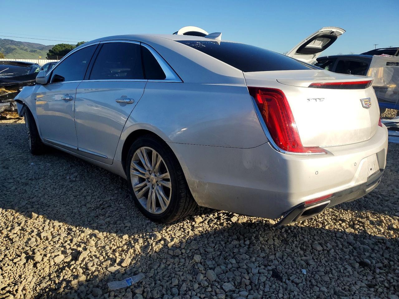 2019 Cadillac Xts Luxury - Фото 2