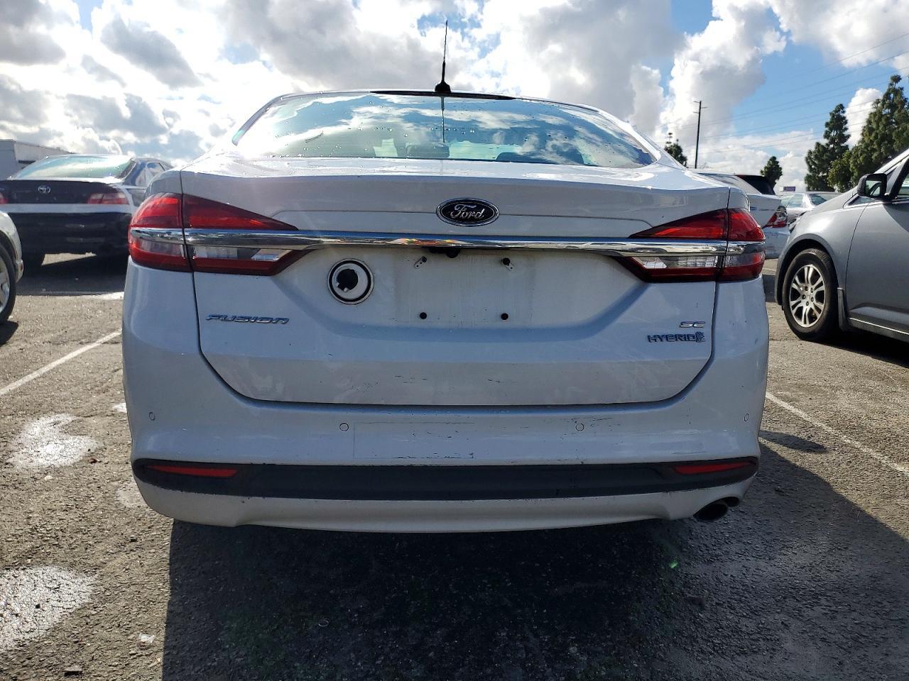 2017 Ford Fusion Se Hybrid - Image 6