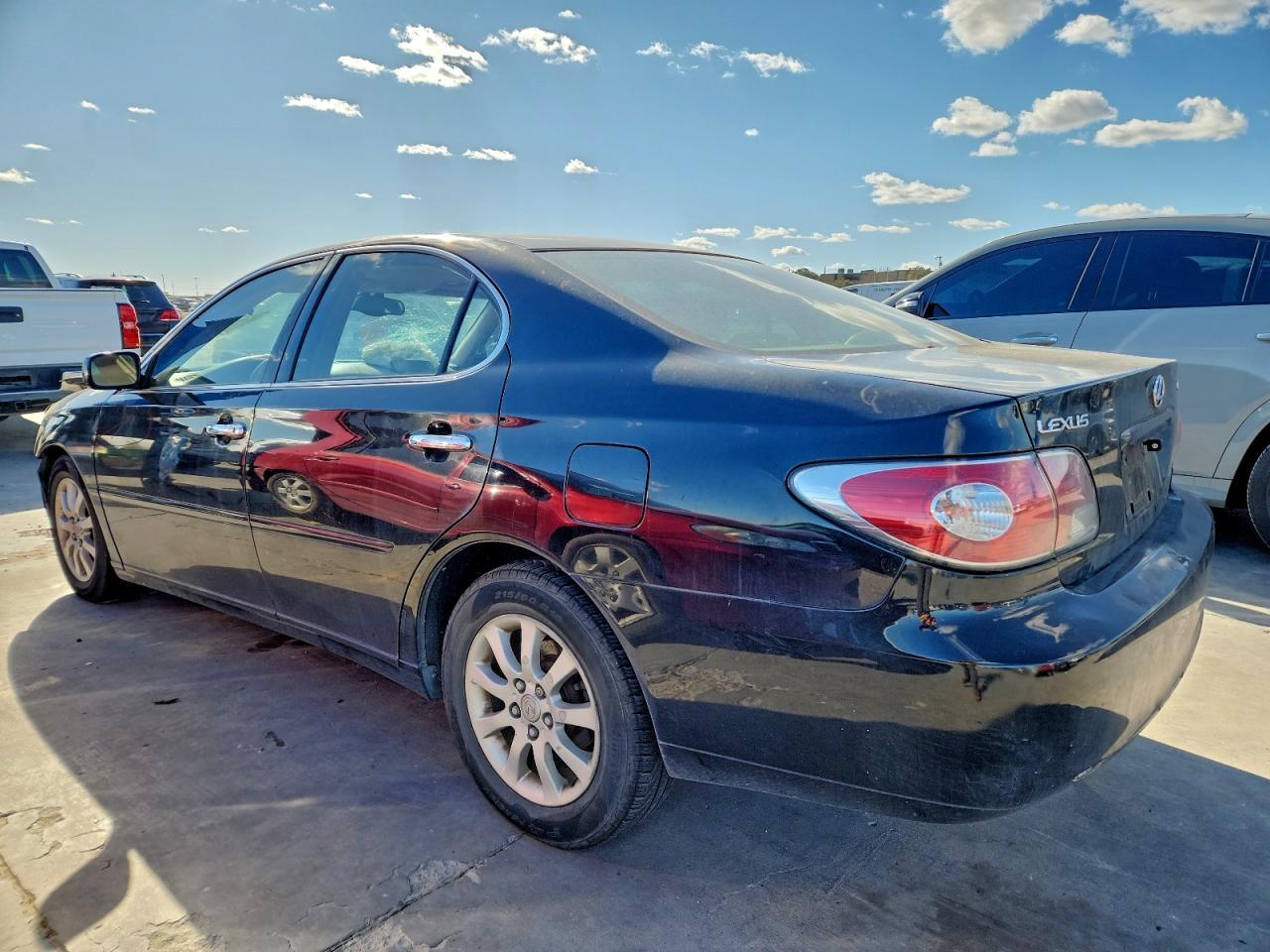 2002 Lexus Es 300 - Image 2