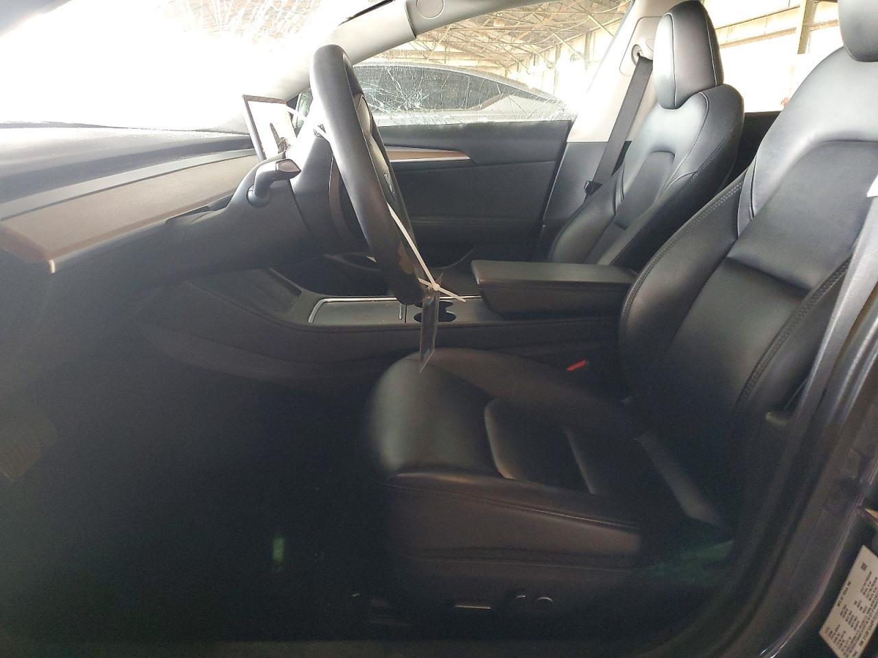 2023 Tesla Model 3 - Фото 7