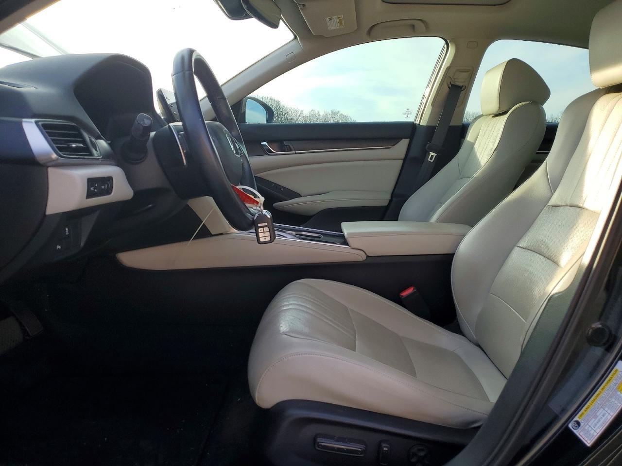 2018 Honda Accord Touring - Фото 7