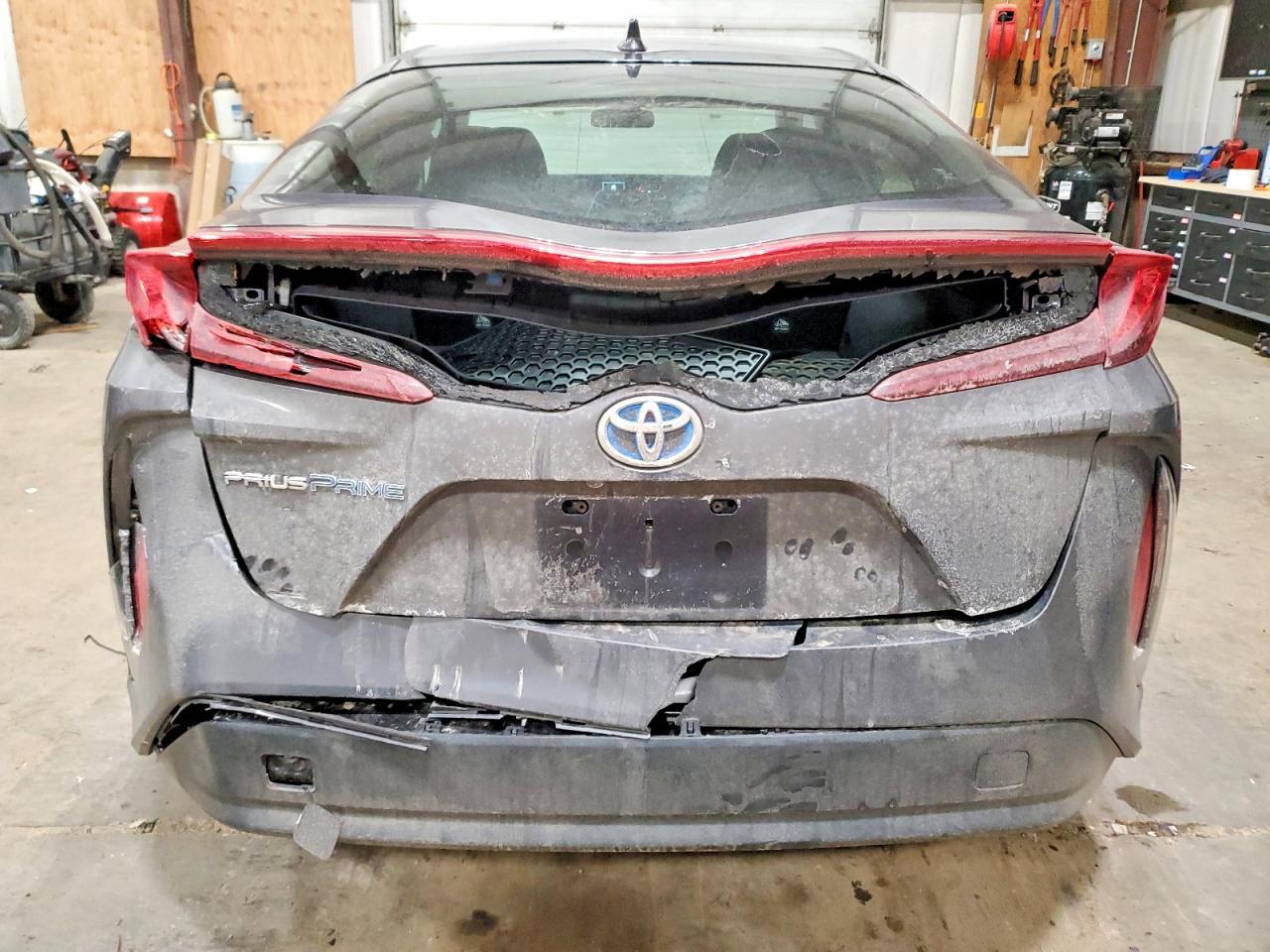 2021 Toyota Prius Prime Le - Фото 6