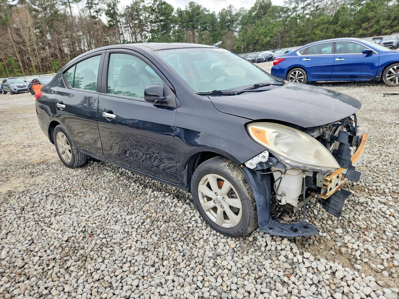 2012 Nissan Versa S - Фото 4