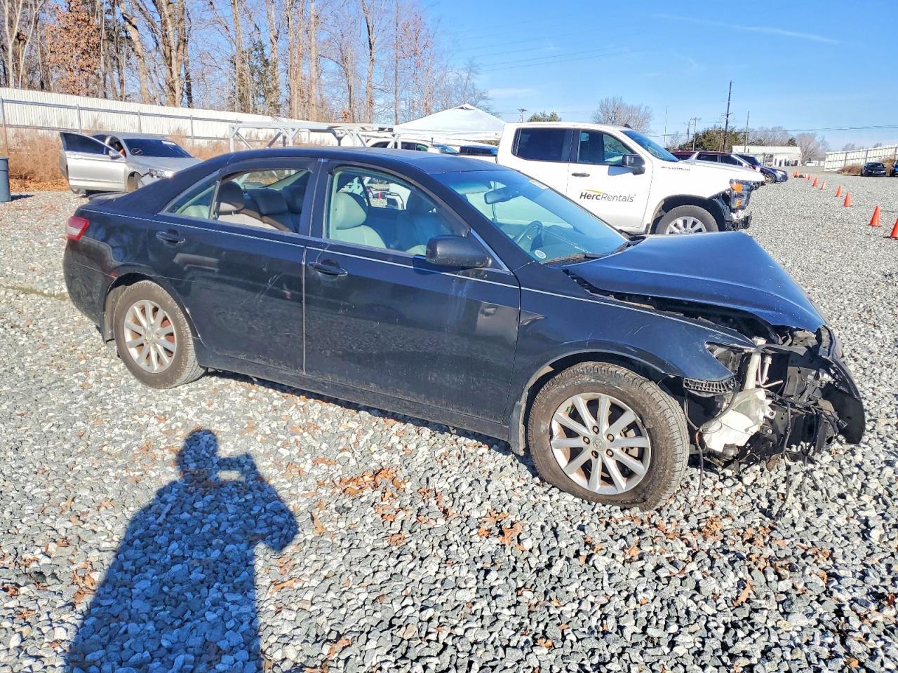 2011 Toyota Camry Base - Фото 4