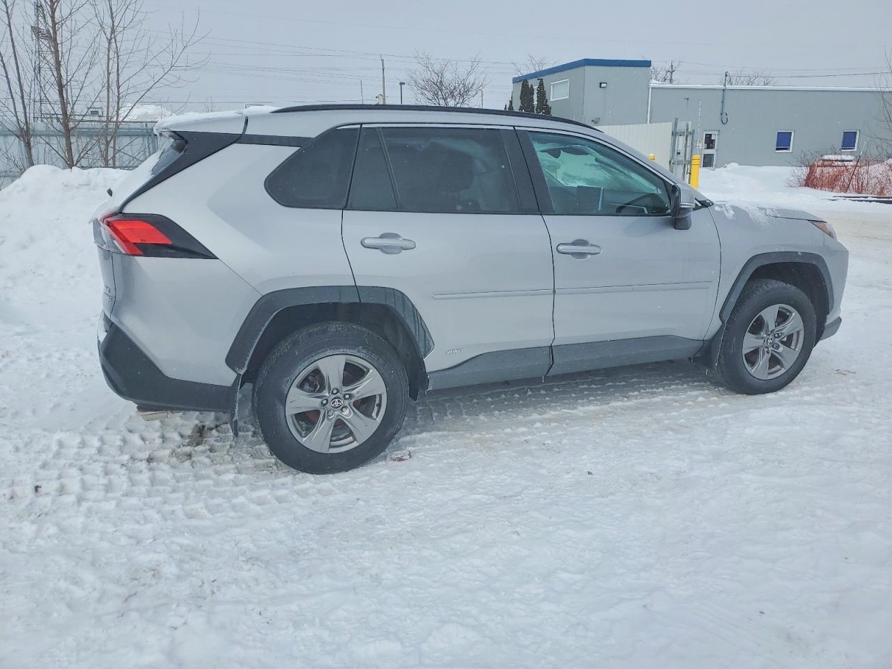 2024 Toyota Rav4 Xle - Фото 3