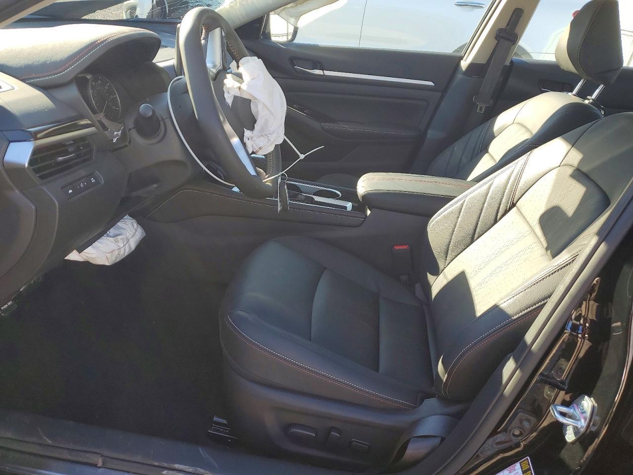 2025 Nissan Altima Sr - Фото 7