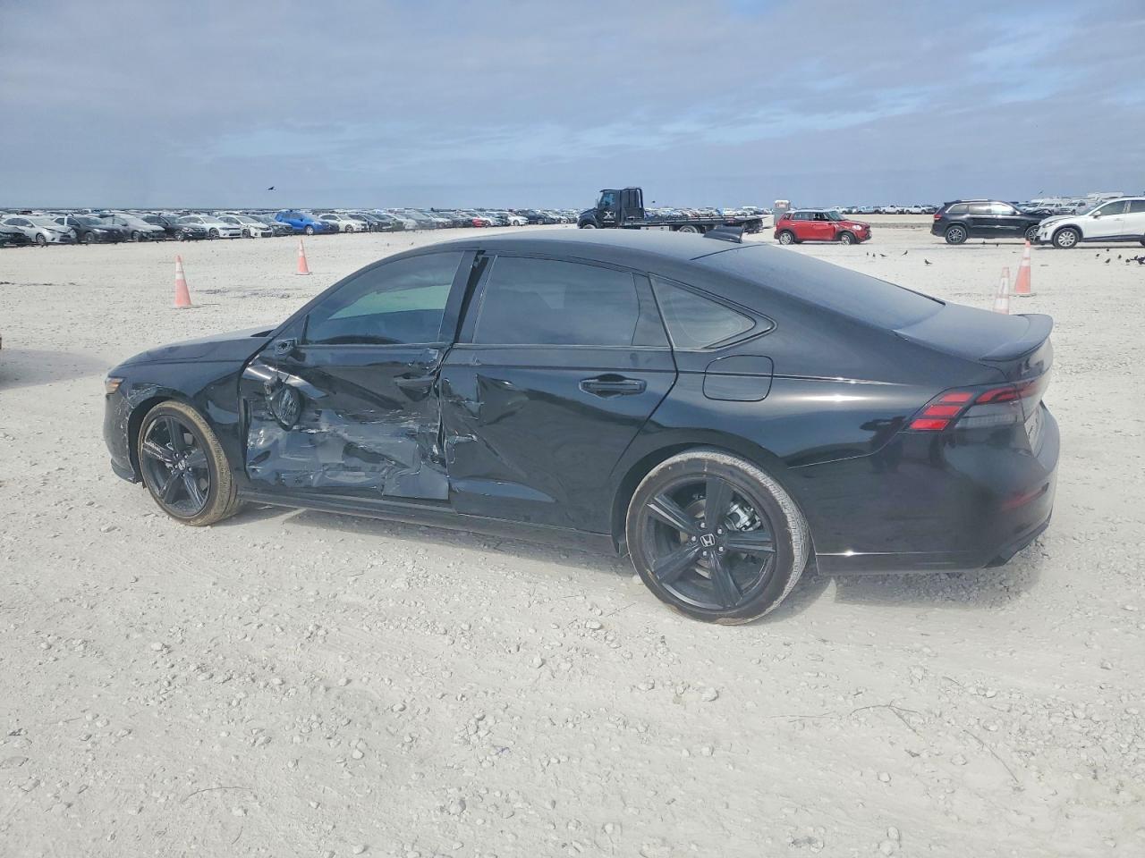 2025 Honda Accord Hybrid Sport-L - Фото 2