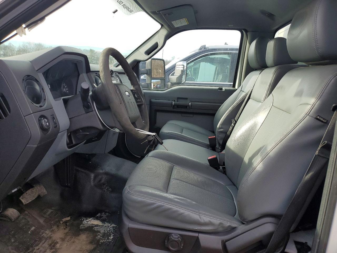 2015 Ford F550 Super Duty - Image 7