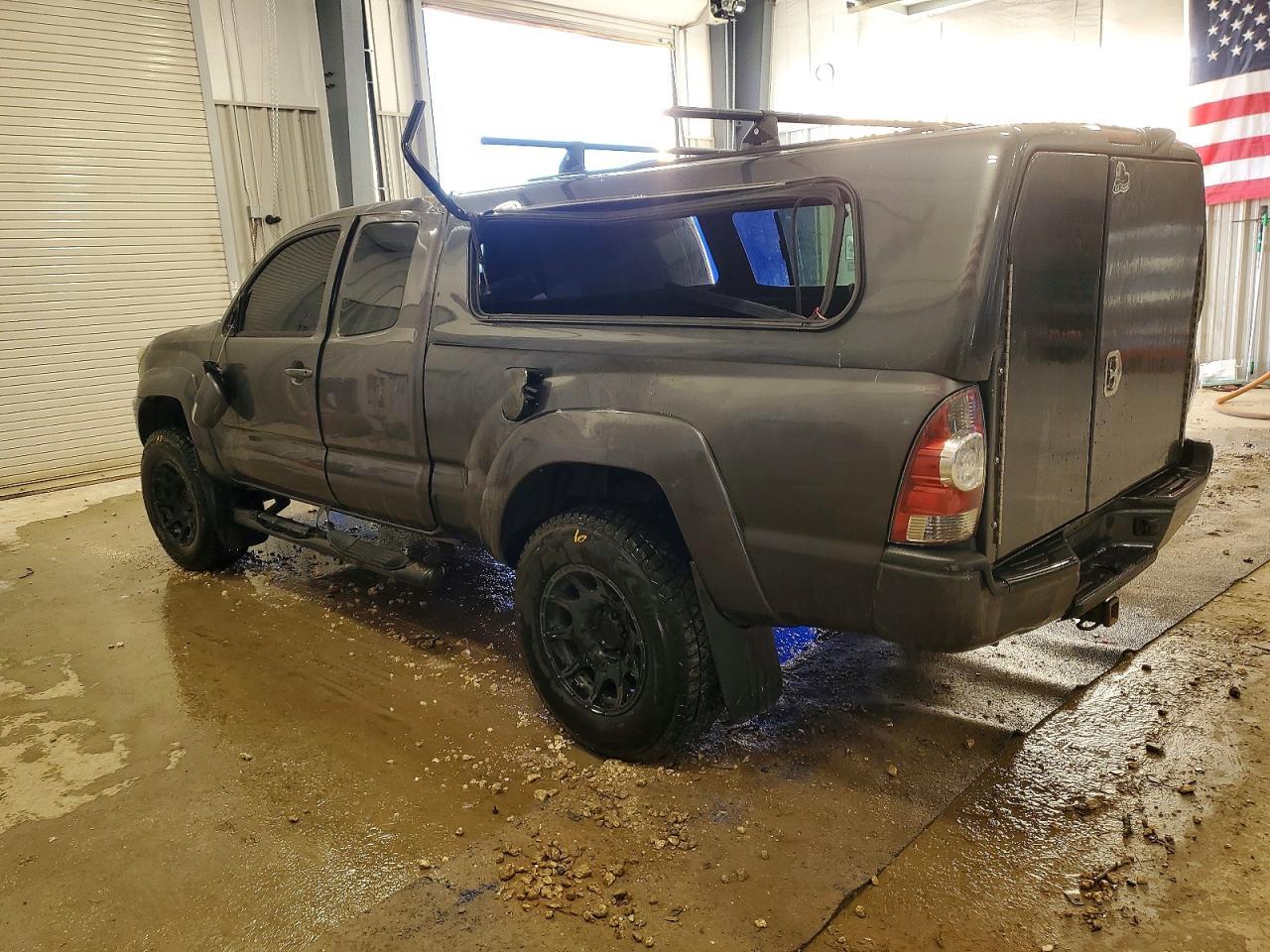 2014 Toyota Tacoma - Фото 2