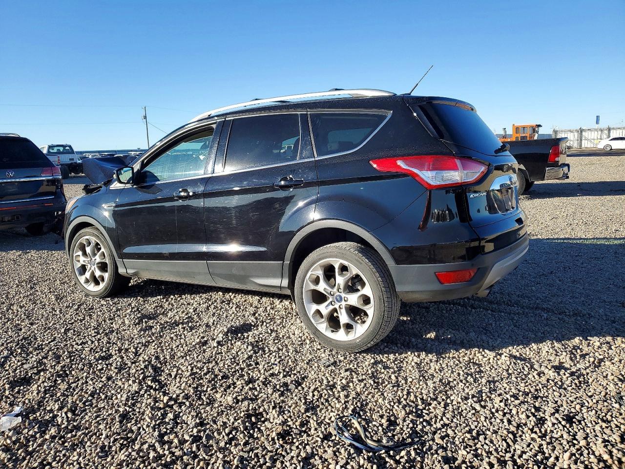 2016 Ford Escape Titanium - Фото 2