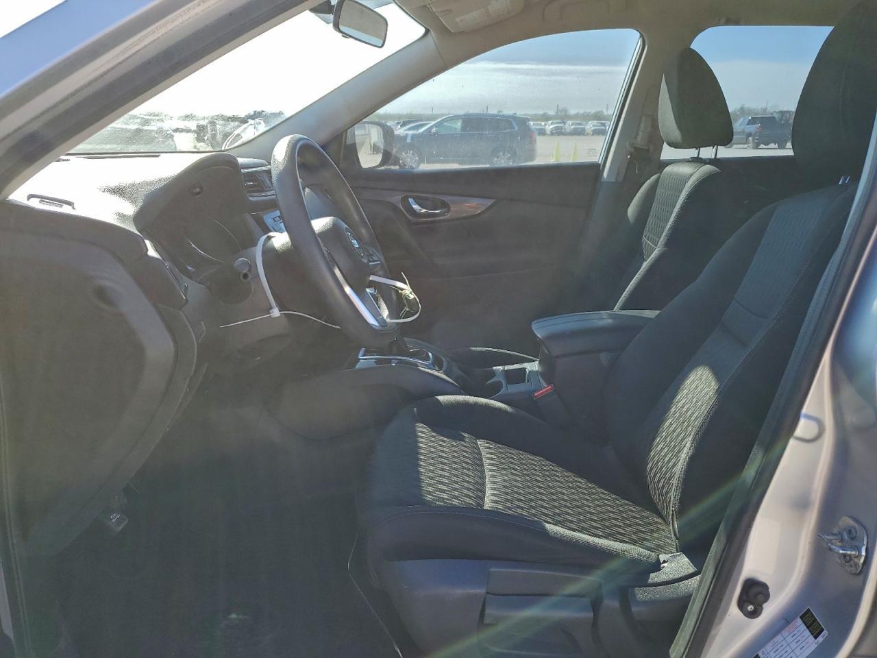 2018 Nissan Rogue S - Image 7