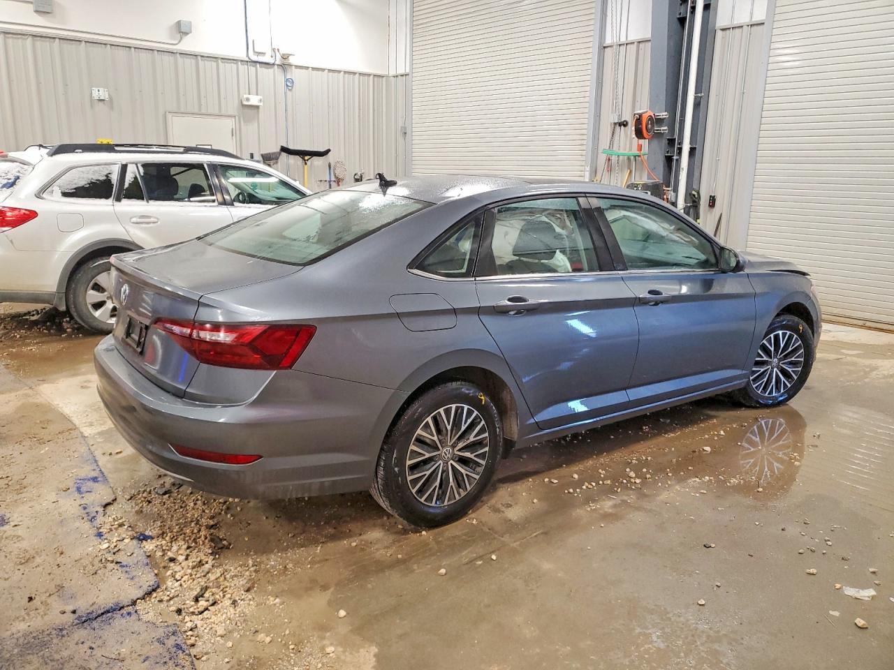 2021 Volkswagen Jetta S - Фото 3