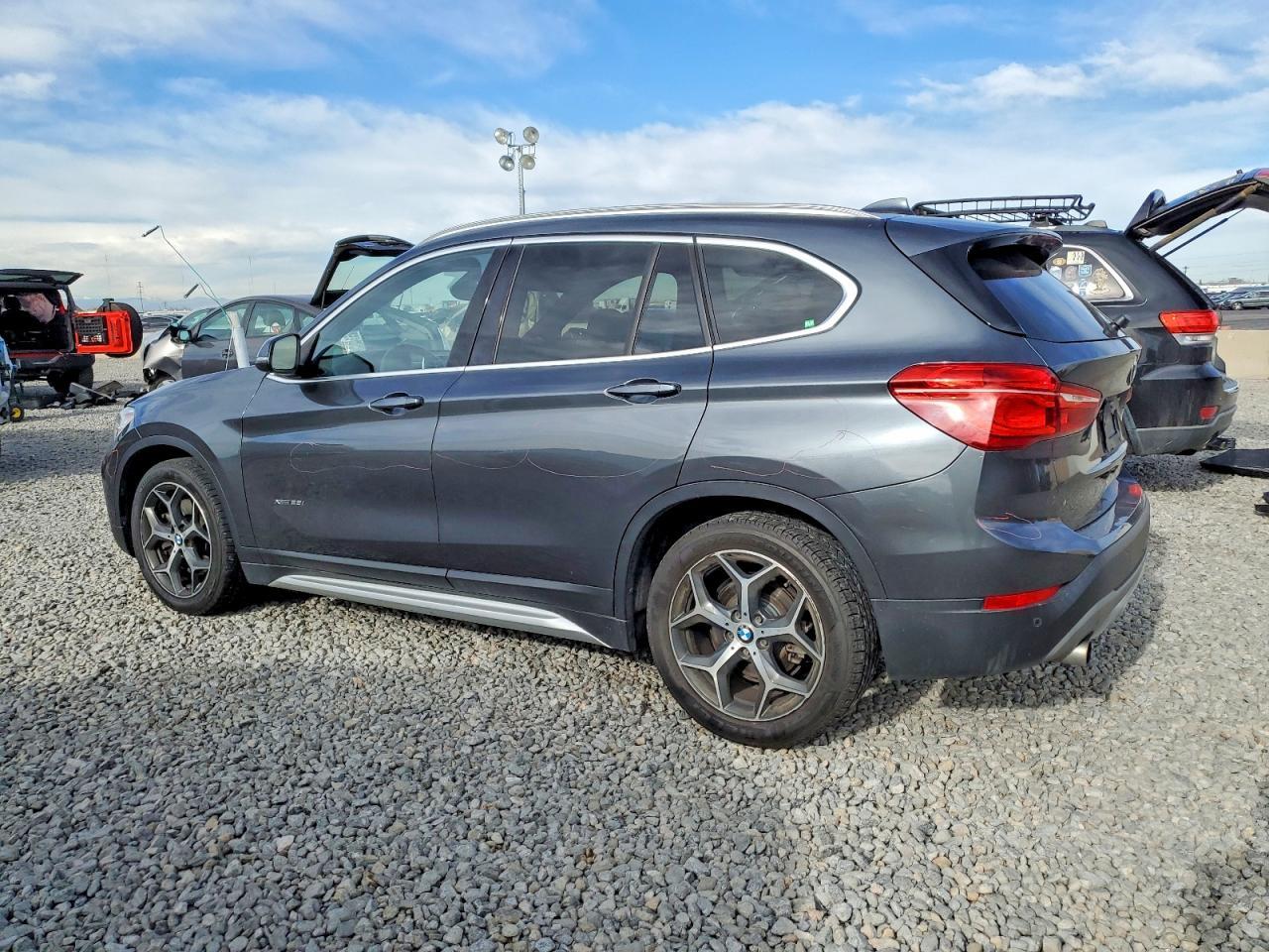2016 BMW X1 xDrive28I - Фото 2
