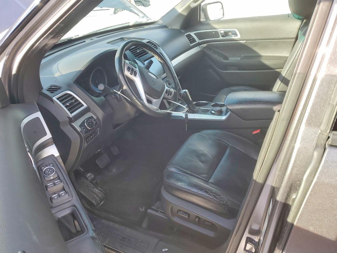 2012 Ford Explorer Xlt - Image 7
