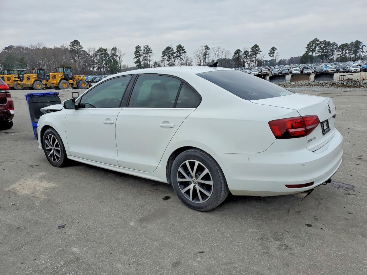2017 Volkswagen Jetta Se - Фото 2