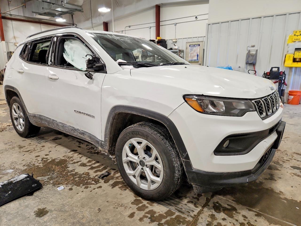 2025 Jeep Compass Latitude - Фото 4