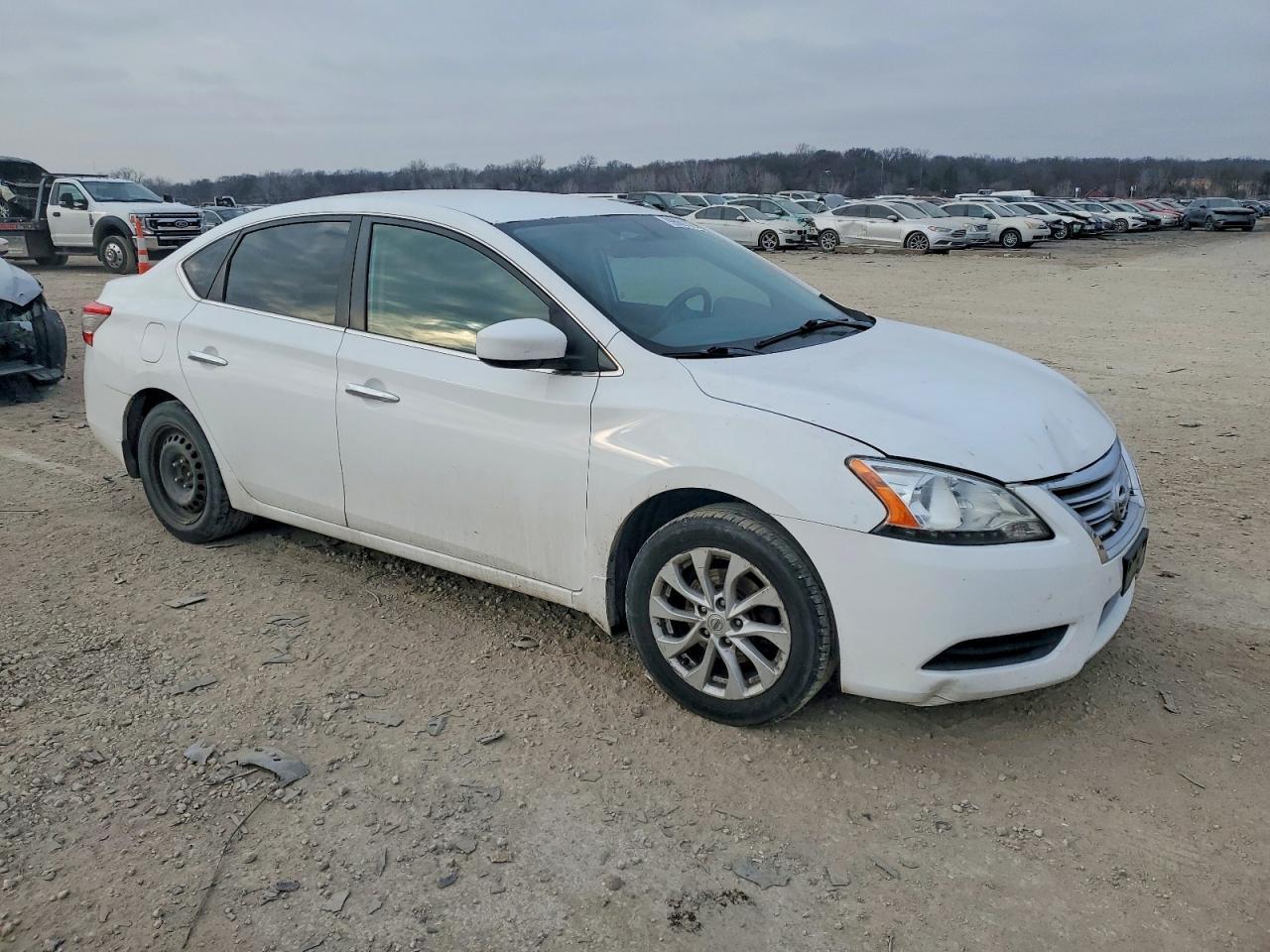 2015 Nissan Sentra S - Фото 4