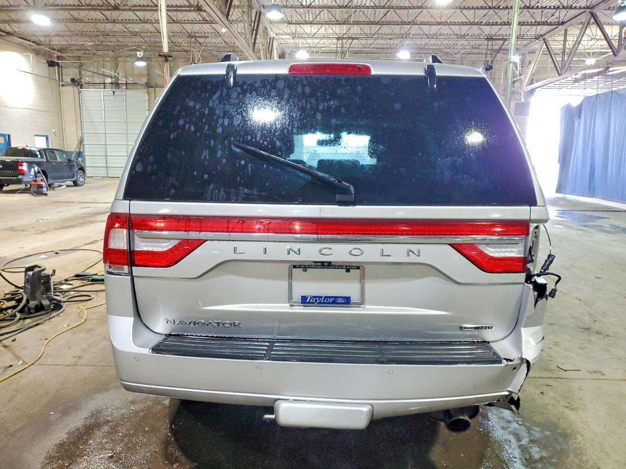 2015 Lincoln Navigator - Фото 6