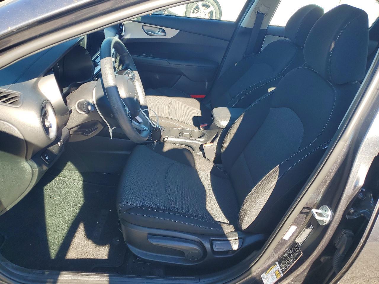 2023 Kia Forte Lxs - Image 7