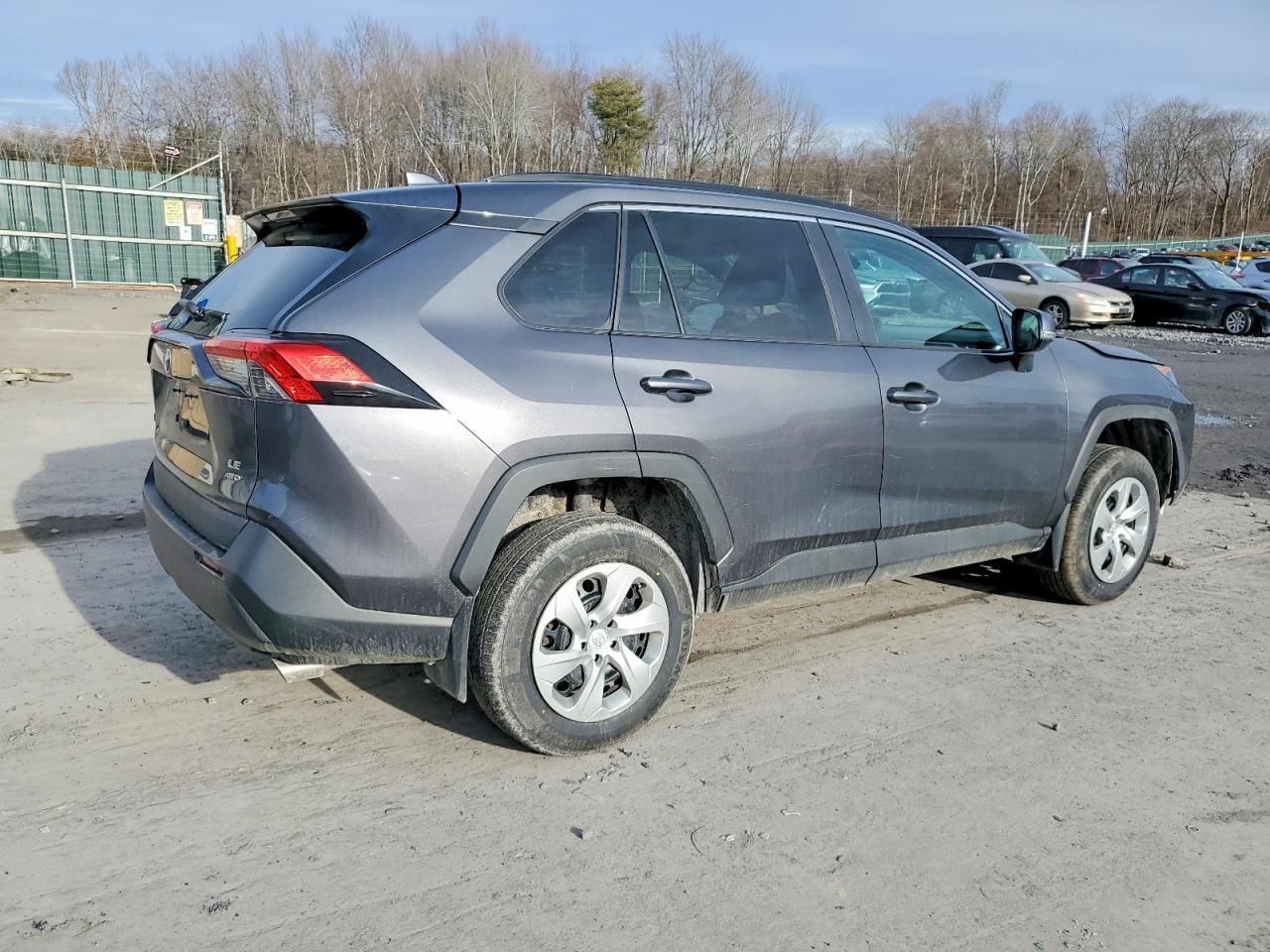 2020 Toyota Rav4 Le - Image 3