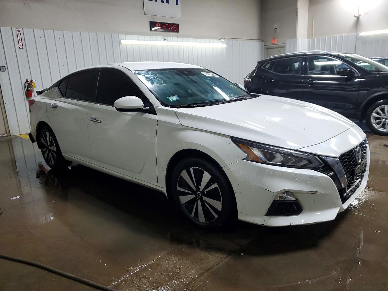 2021 Nissan Altima 2.5 Sv - Фото 4
