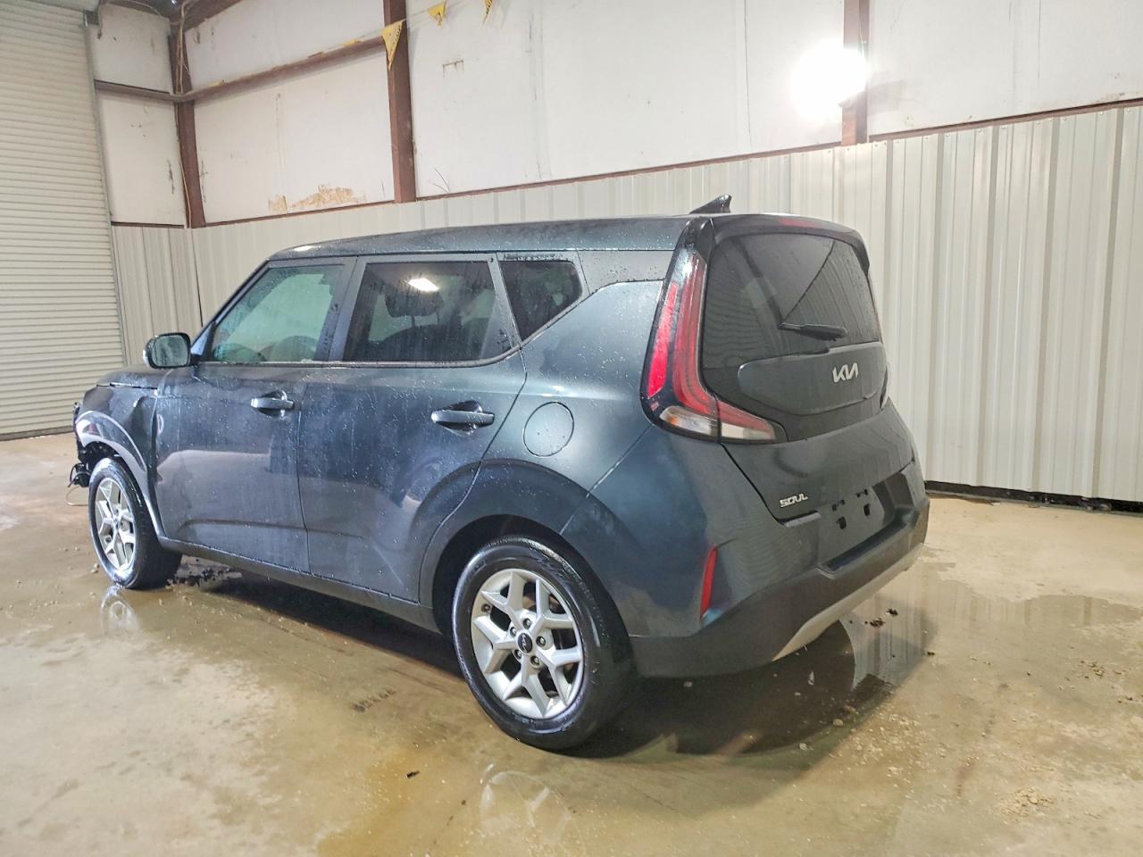 2025 Kia Soul Lx *** Clean Title * Repo *** - Image 2