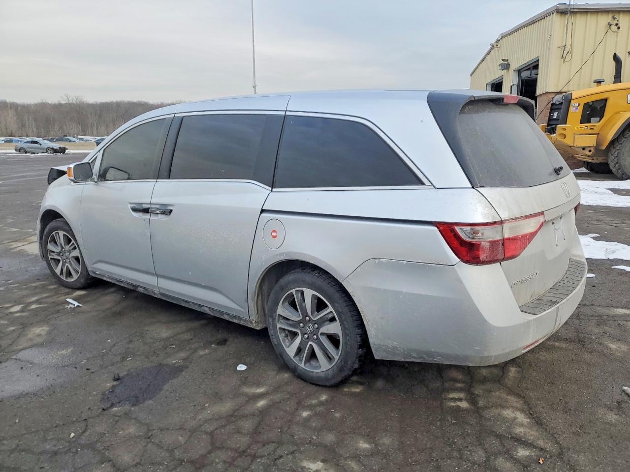 2013 Honda Odyssey Lx - Image 2