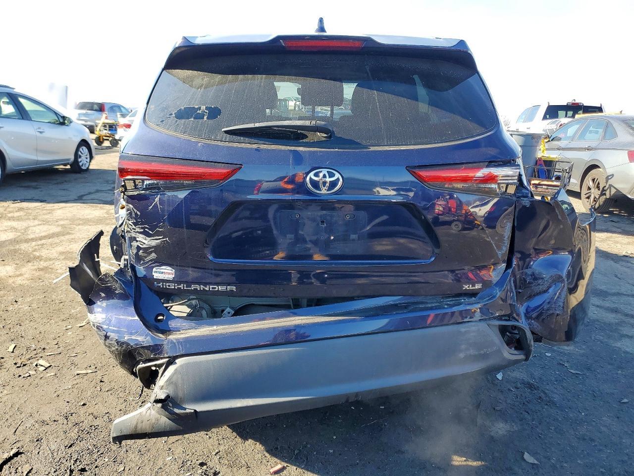 2021 Toyota Highlander Xle - Image 6