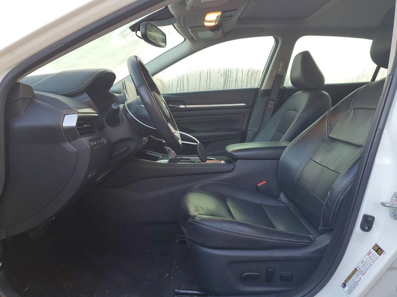 2021 Nissan Altima Platinum - Фото 7