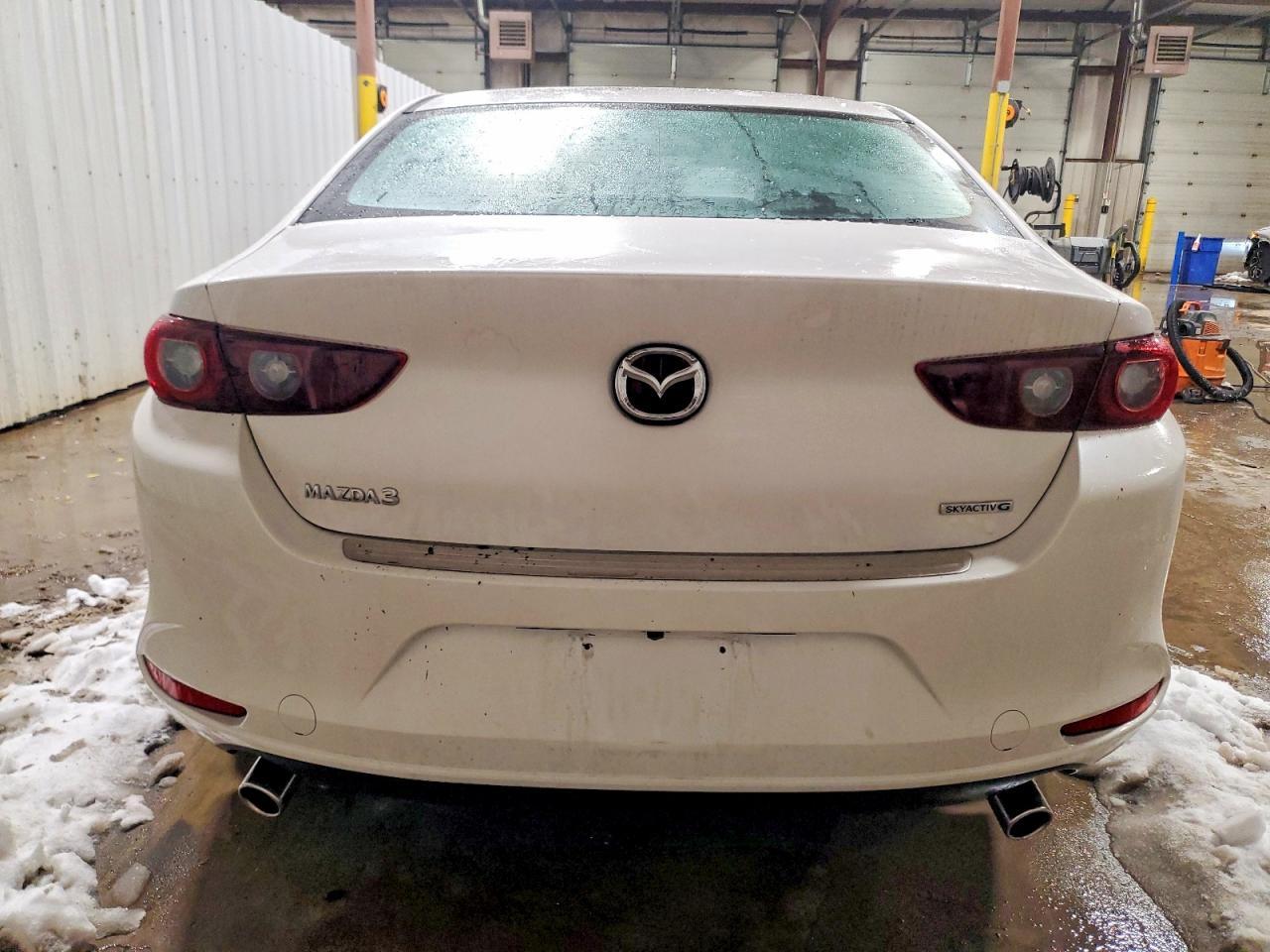 2025 Mazda 3 Preferred - Фото 6